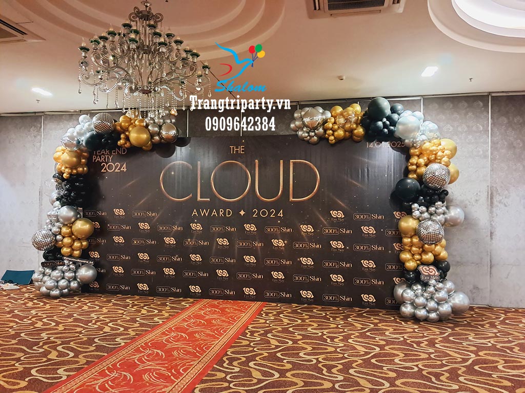 Khung backdrop tiệc tất niên công ty 5 trang tri tiec tat nien 1